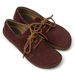 BORN "Concept" Burgundy Suede Leather Laces Women's Oxford Shoe, Size 8